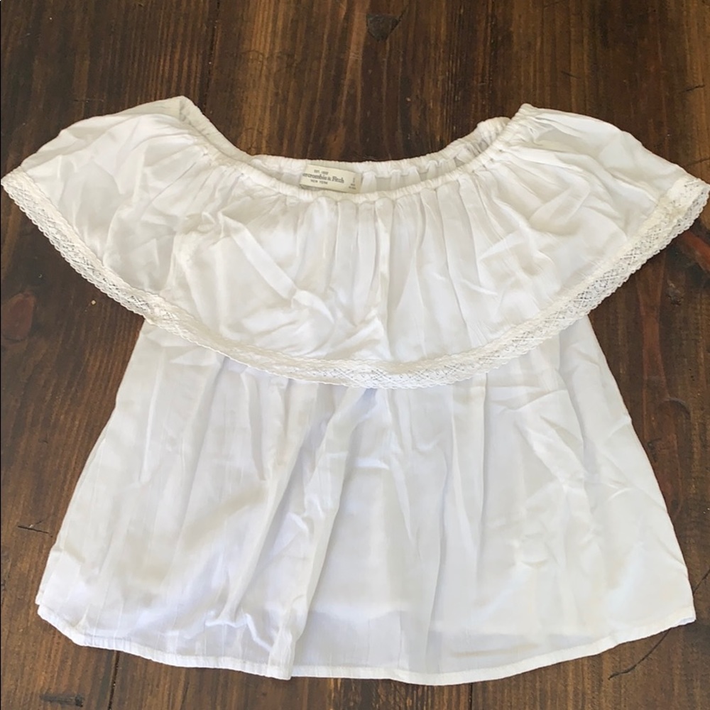 Off the Shoulder Crop